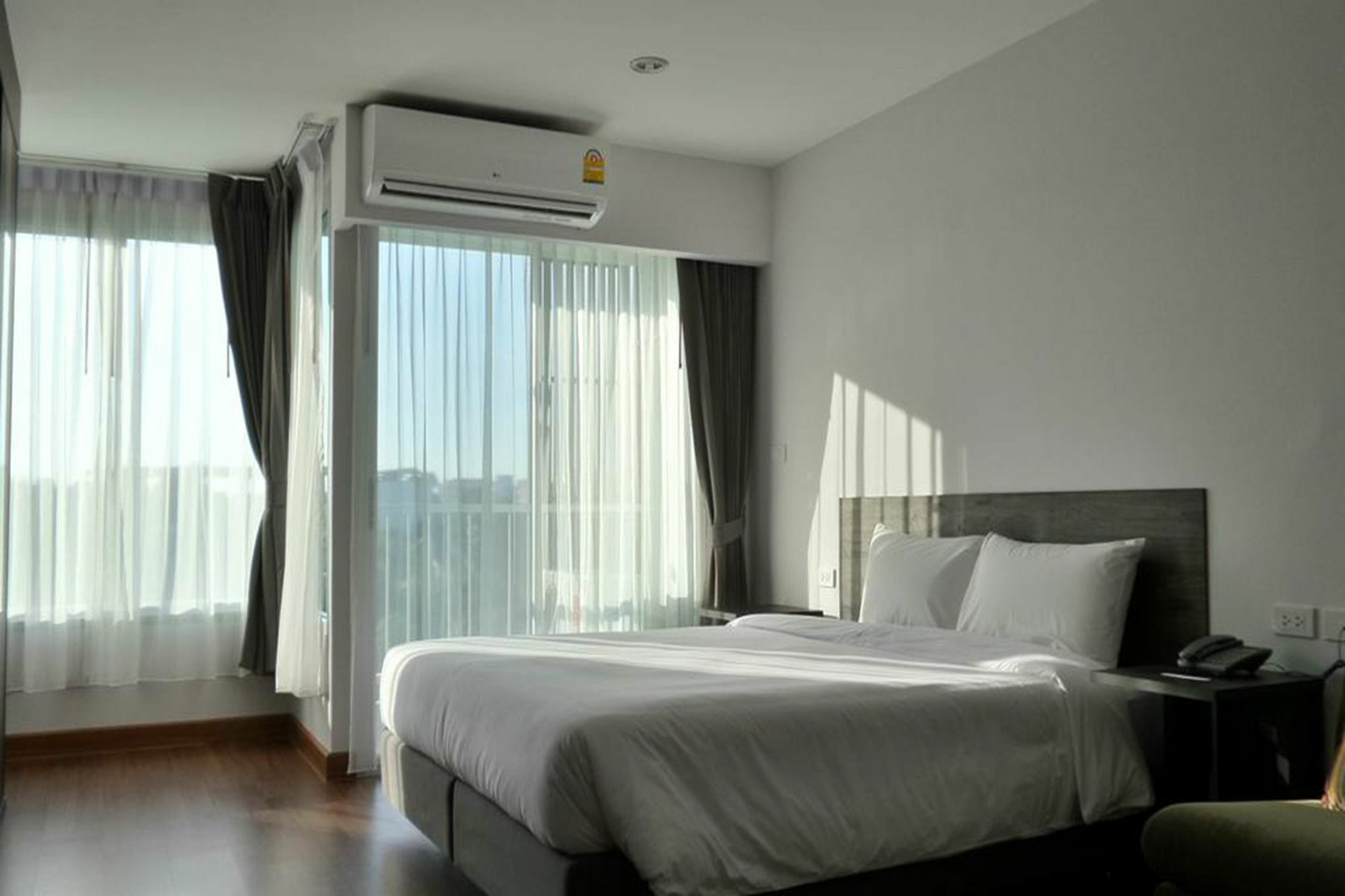 Winner Sriracha Serviced Apartment Si Racha Bagian luar foto