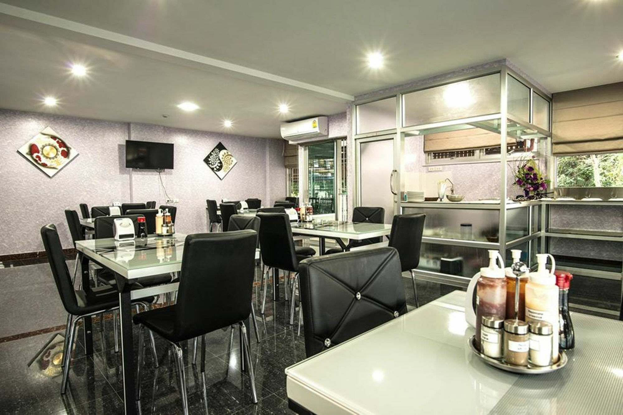 Winner Sriracha Serviced Apartment Si Racha Bagian luar foto