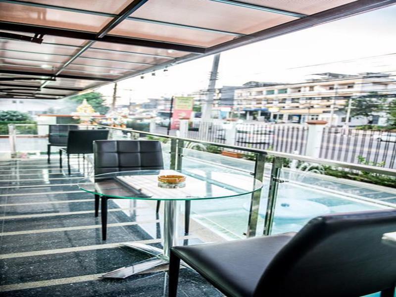 Winner Sriracha Serviced Apartment Si Racha Bagian luar foto