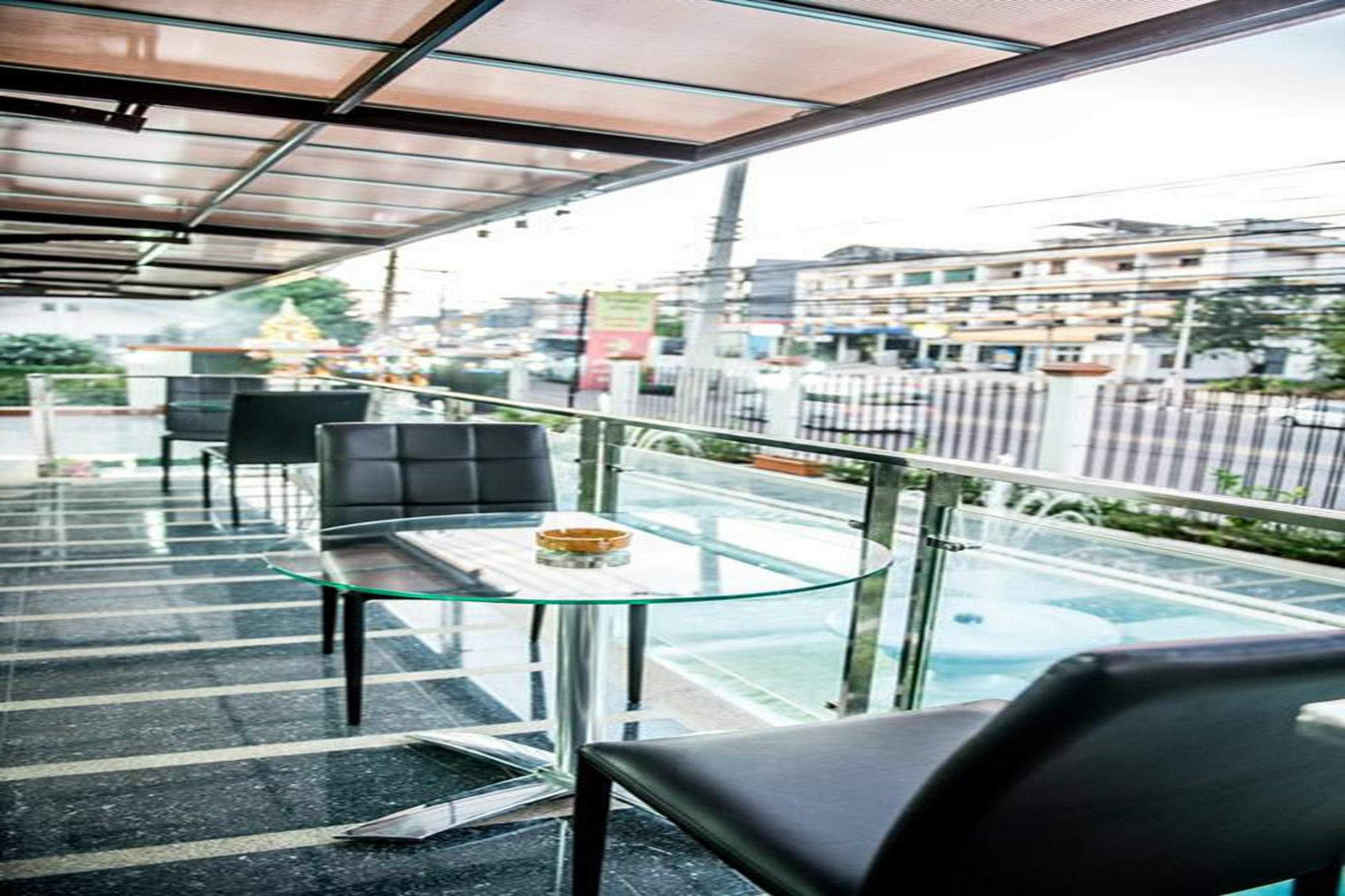Winner Sriracha Serviced Apartment Si Racha Bagian luar foto
