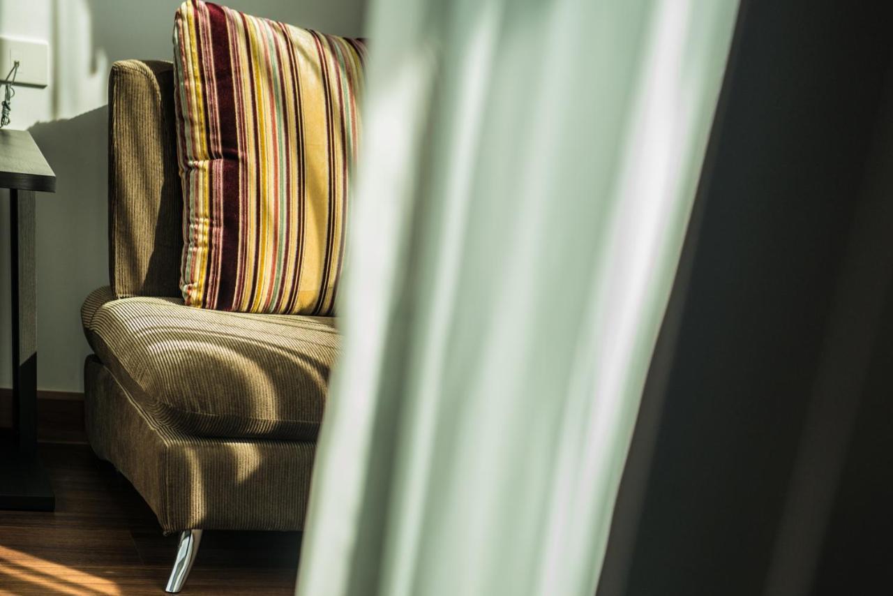 Winner Sriracha Serviced Apartment Si Racha Bagian luar foto