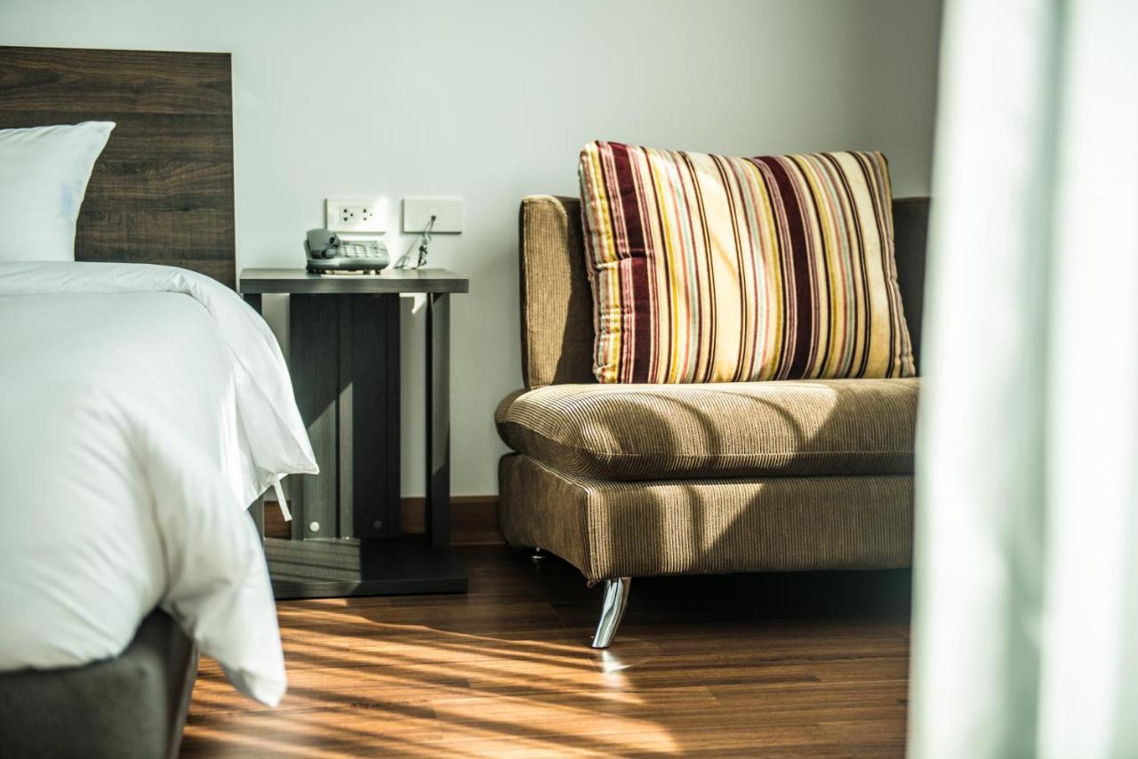 Winner Sriracha Serviced Apartment Si Racha Bagian luar foto