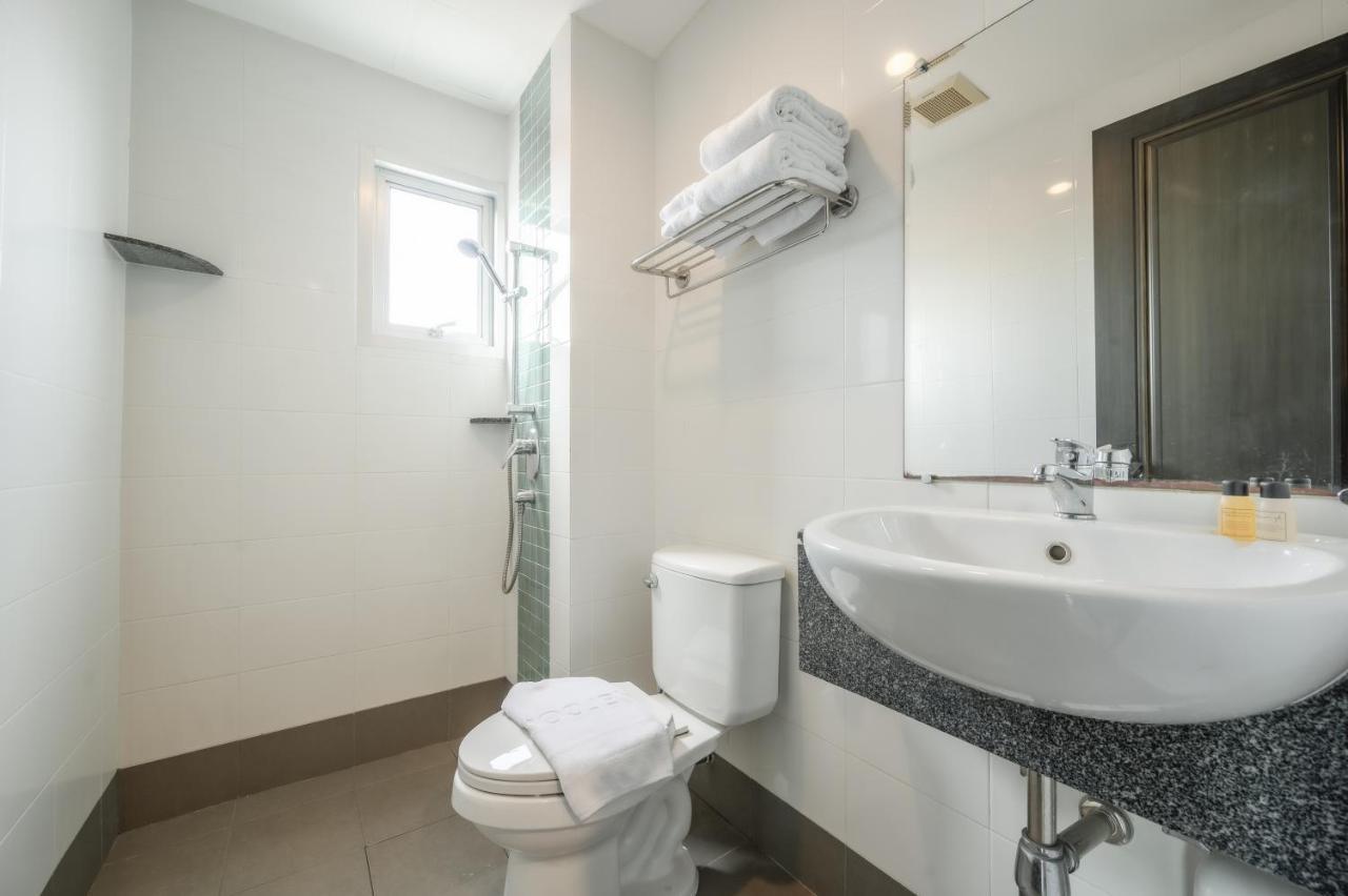 Winner Sriracha Serviced Apartment Si Racha Bagian luar foto