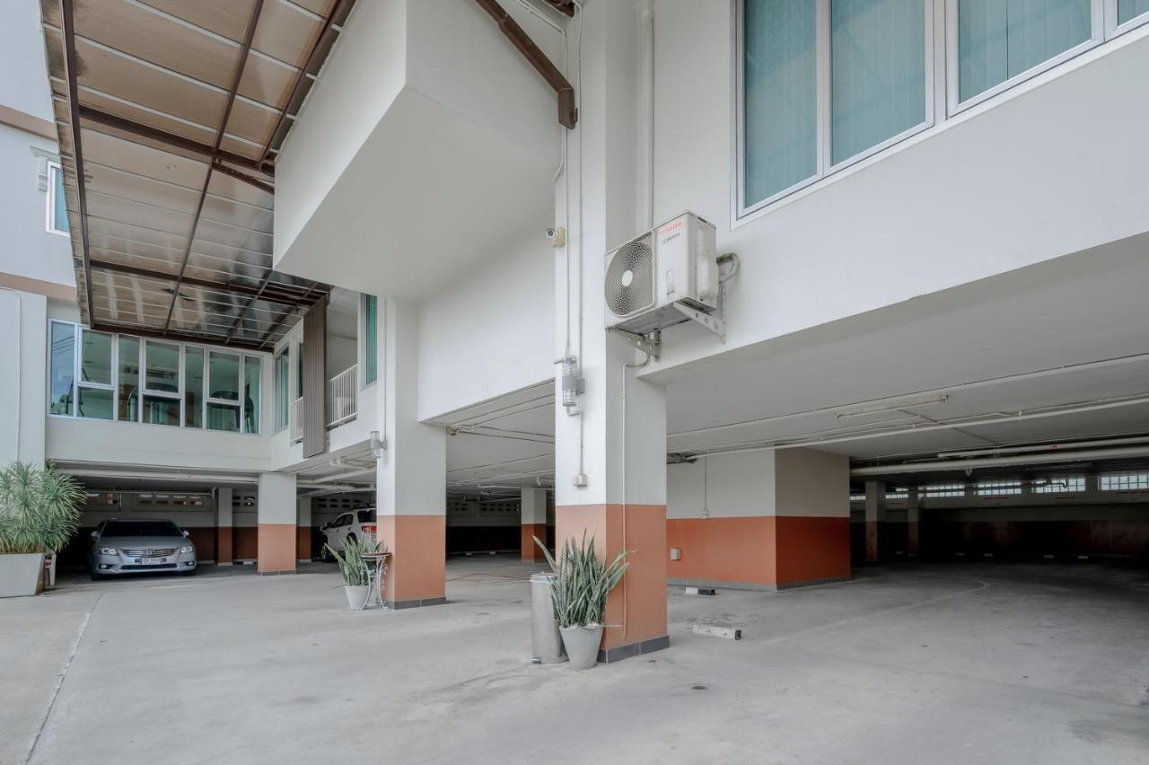 Winner Sriracha Serviced Apartment Si Racha Bagian luar foto